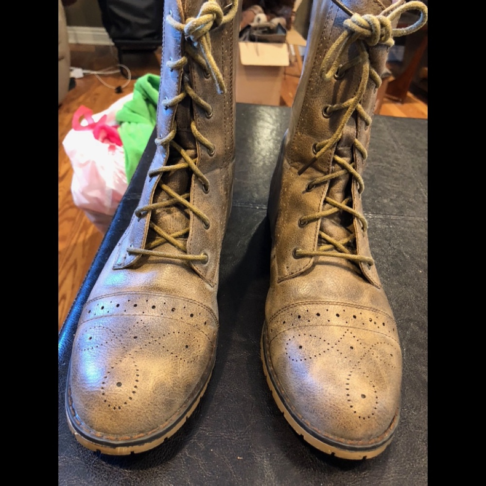 Women's boots